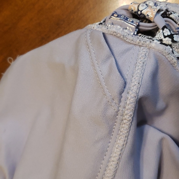 Ambrielle Swim Suit Sz M NWT - Picture 8 of 8